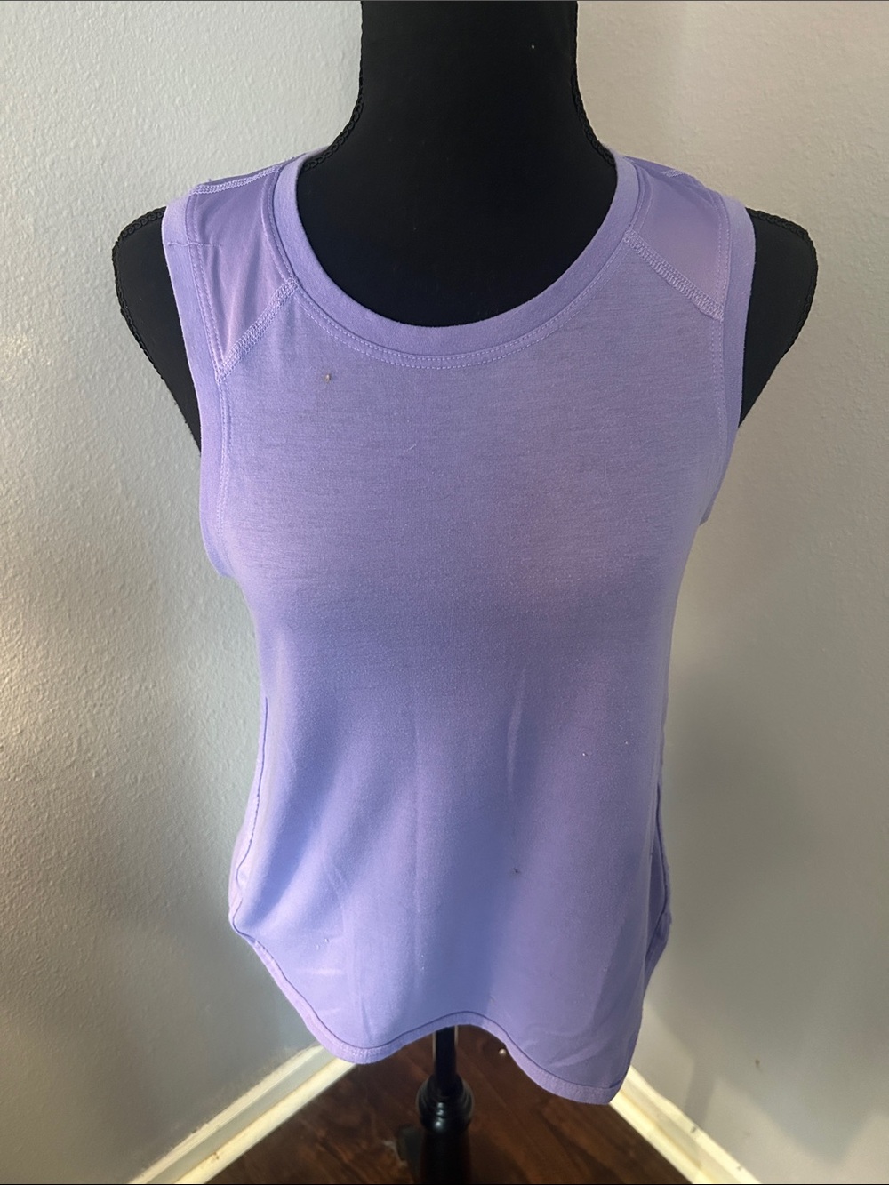 Athletic Women Lavender Sleeveless Tank Top Size Extra Small